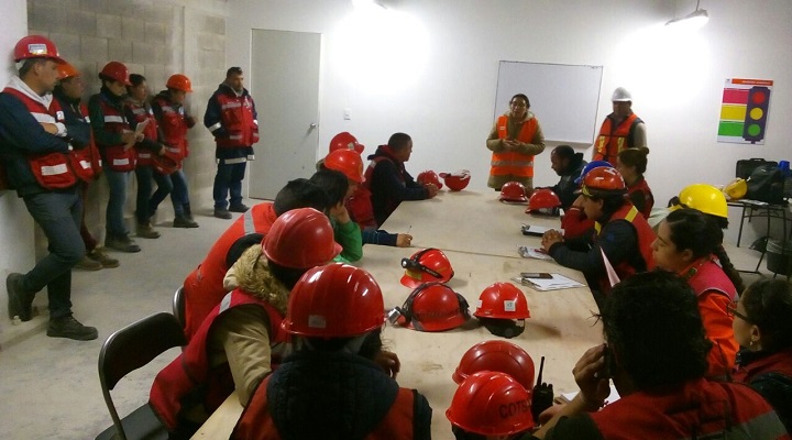 Realizamos plática con seguristas en Town Square